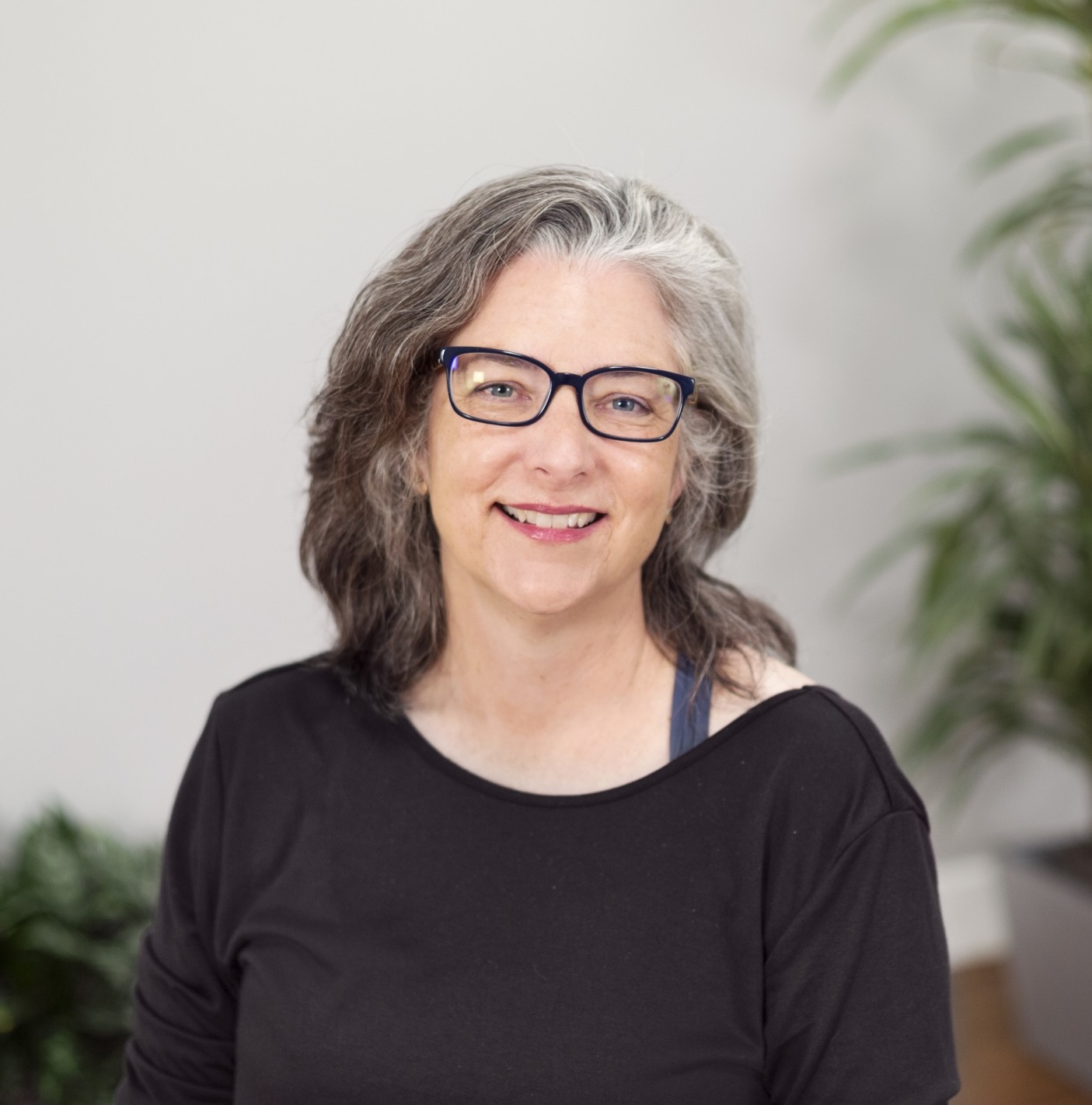 karen frischmann headshot